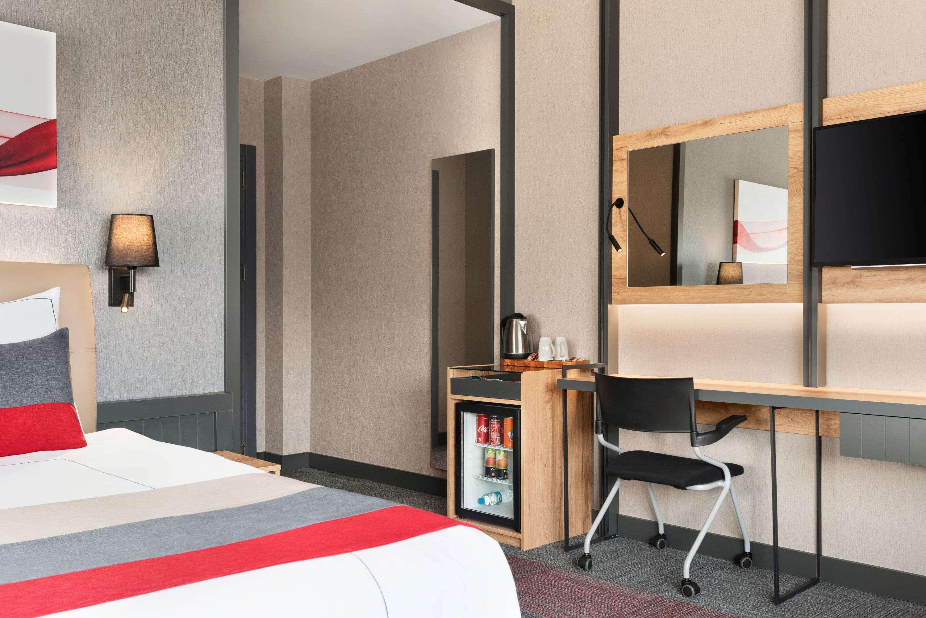 Ramada By Wyndham Tire Hotel Ngoại thất bức ảnh