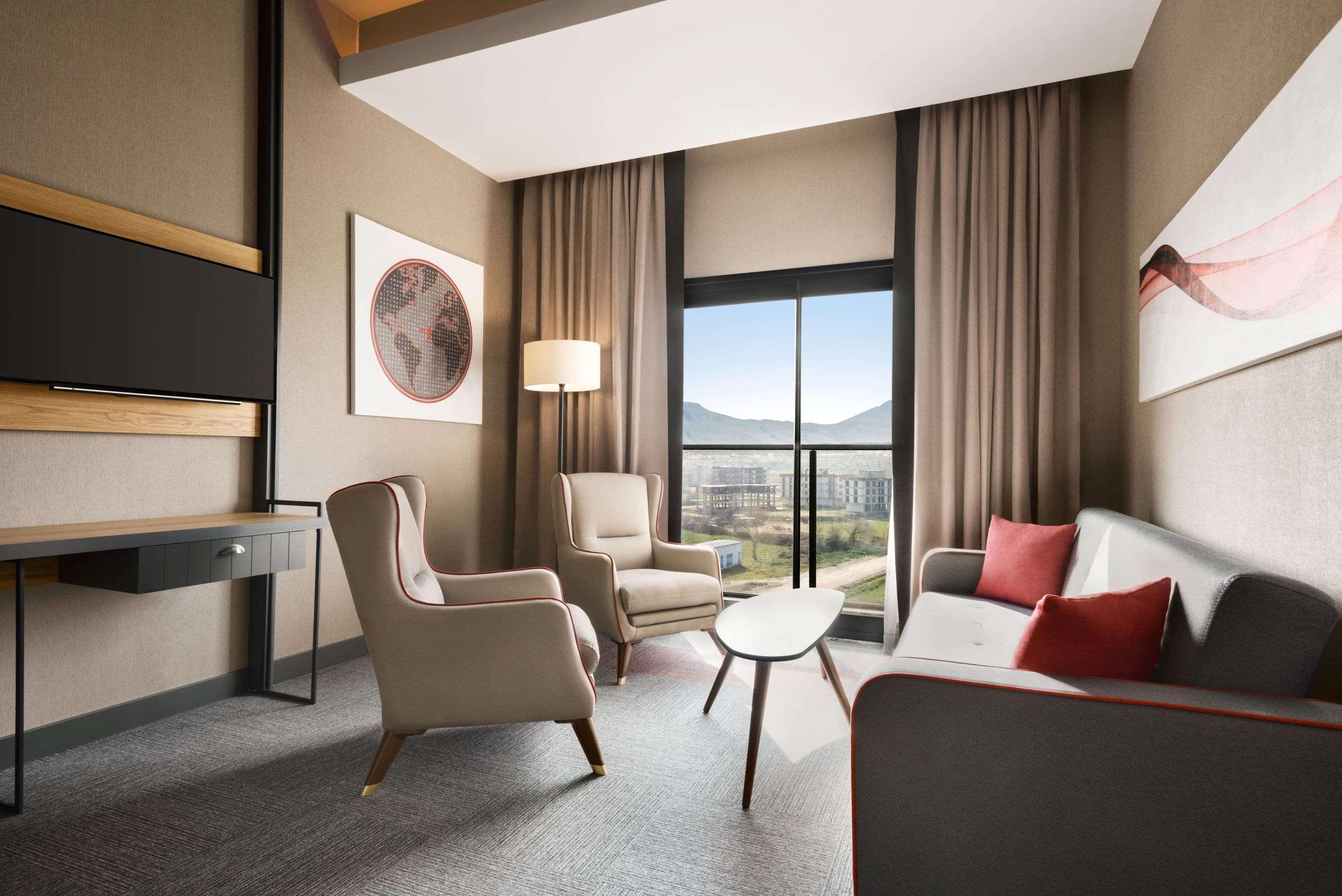Ramada By Wyndham Tire Hotel Ngoại thất bức ảnh