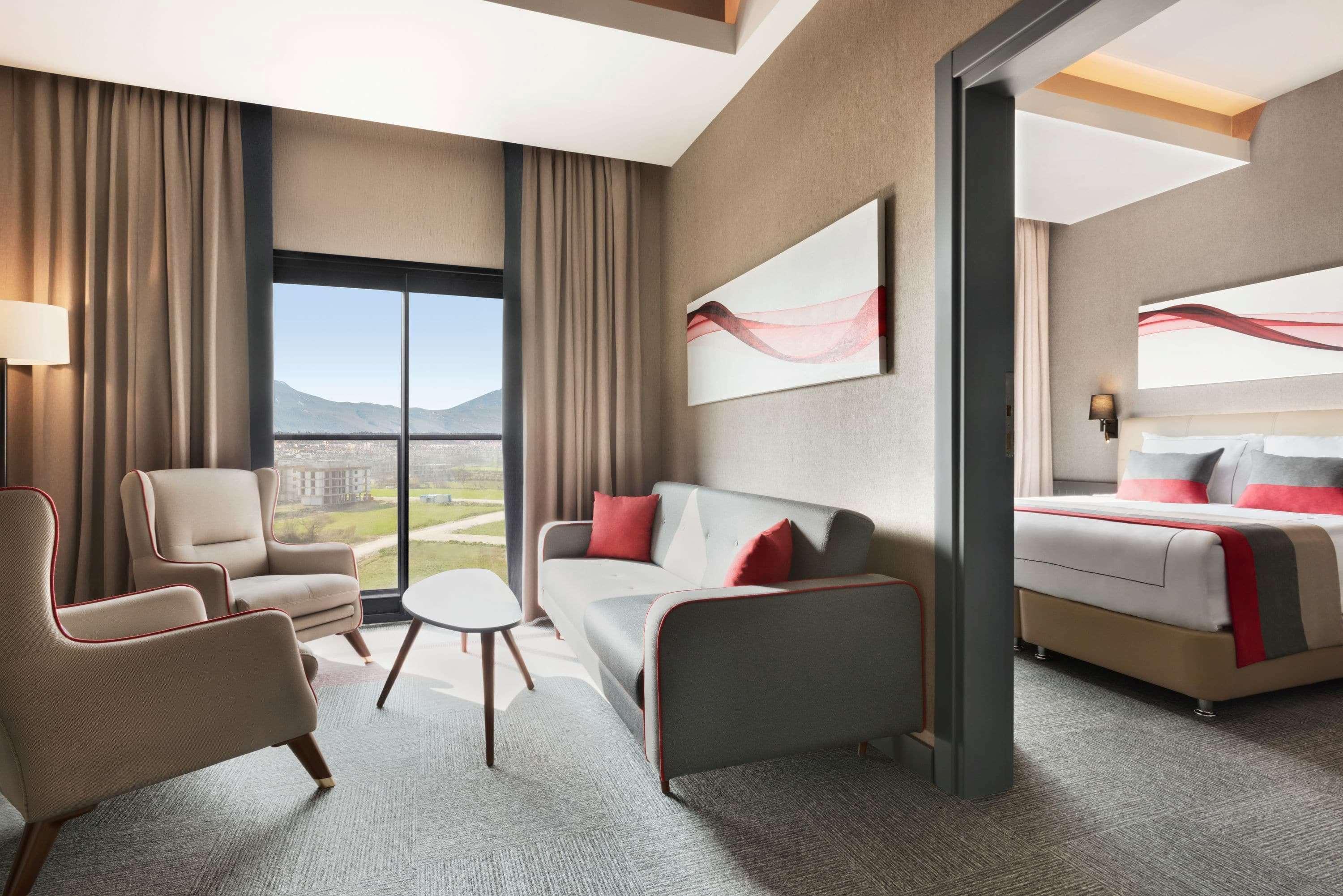 Ramada By Wyndham Tire Hotel Ngoại thất bức ảnh