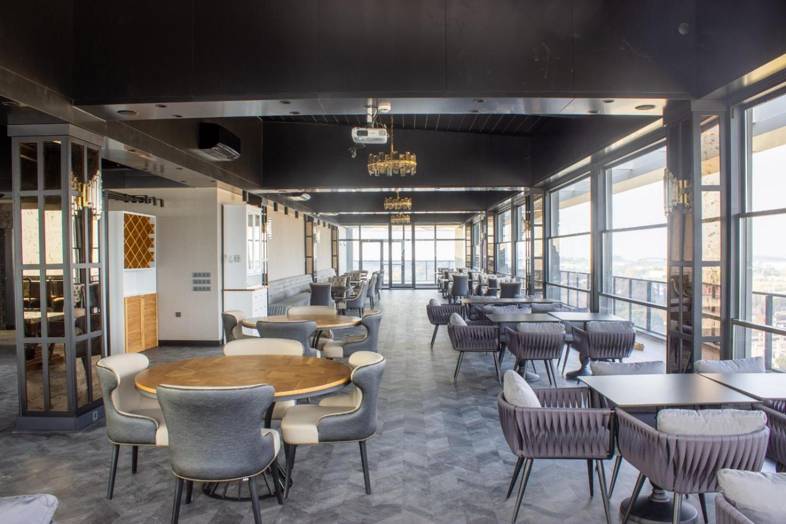 Ramada By Wyndham Tire Hotel Ngoại thất bức ảnh