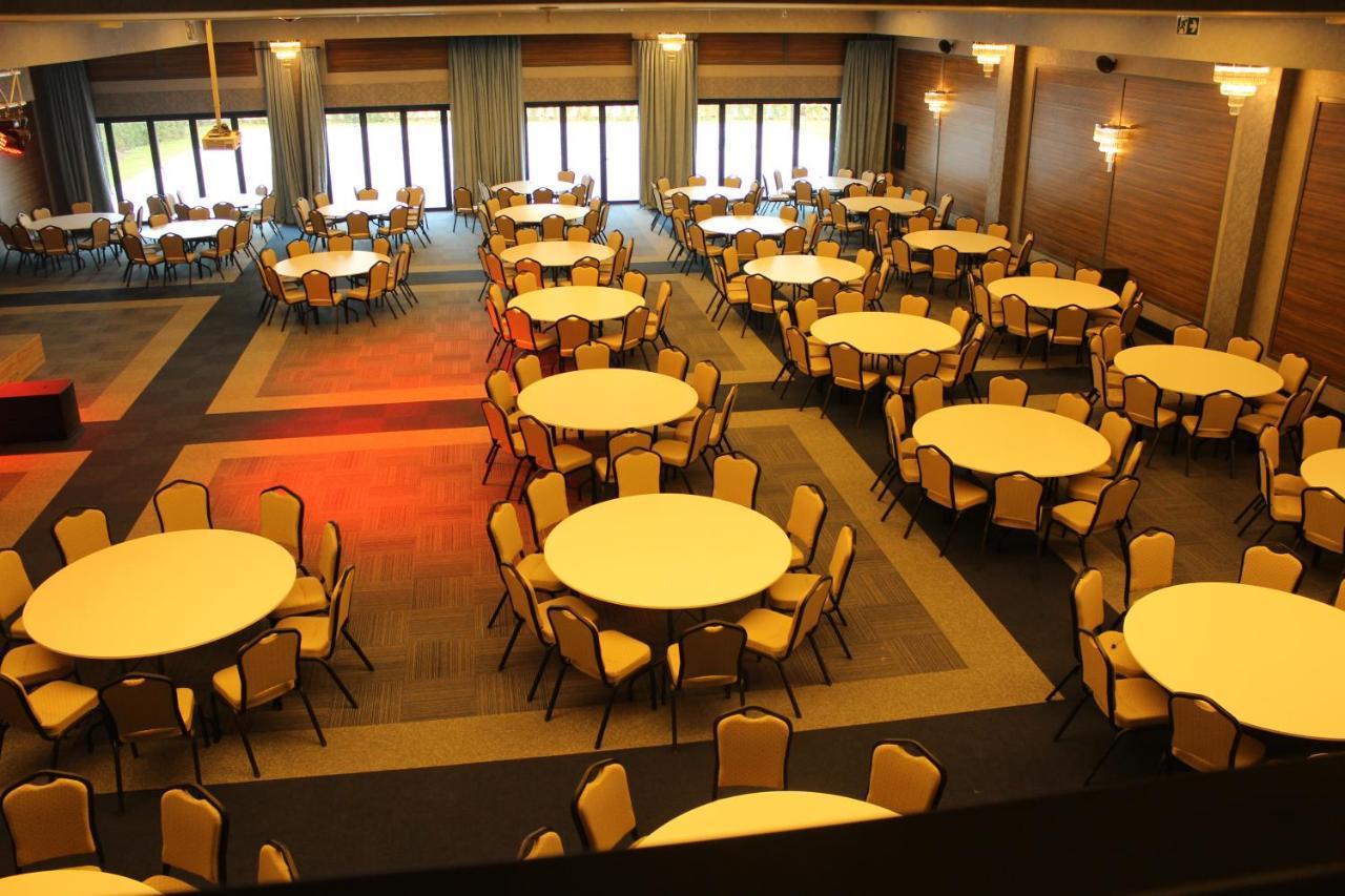 Ramada By Wyndham Tire Hotel Ngoại thất bức ảnh