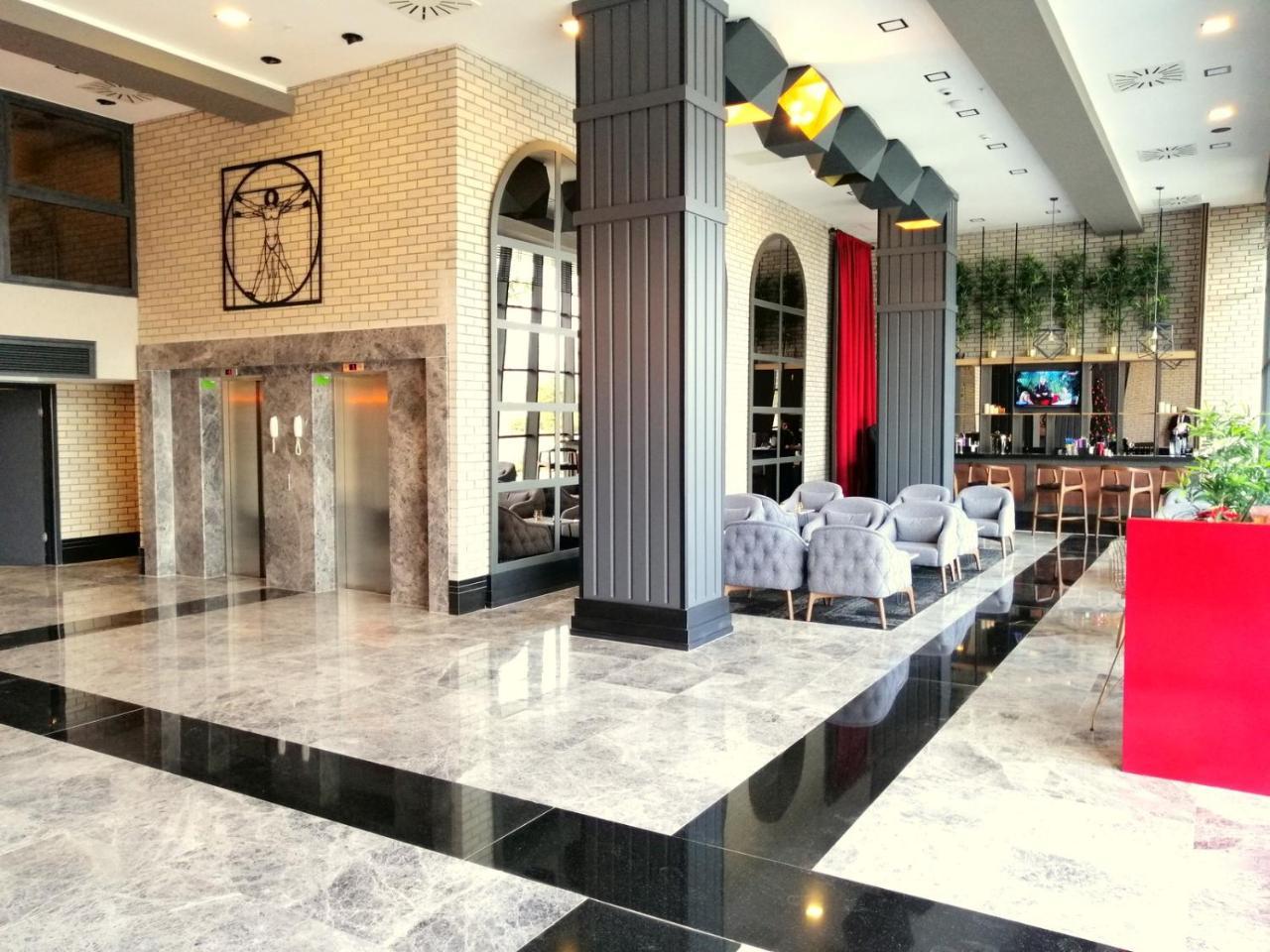 Ramada By Wyndham Tire Hotel Ngoại thất bức ảnh